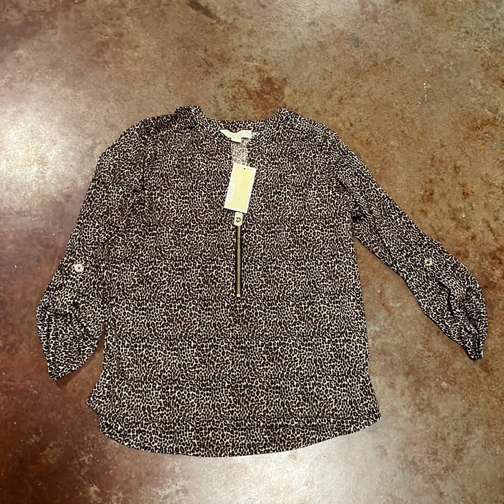 Women’s Michael Kors leopard print shirt. Size medium. NWT